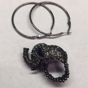Cute Elephant ring with hoop earrings!!